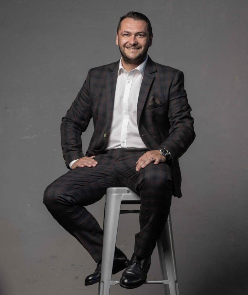 Bogdan Steriopol – „Mass-media pot fi profesorul discret al unei societăți digitale!”